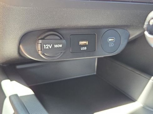 New 2026 Hyundai Elantra SE FWD image 13