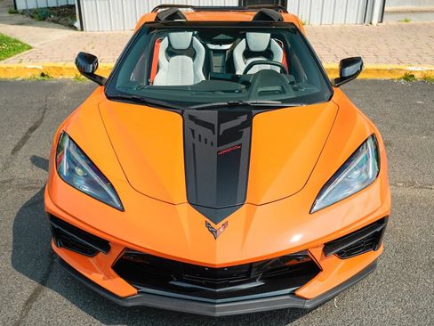 Used 2024 Chevrolet Corvette Stingray Preferred Conv w/ Z51 Performance Package RWD image 2