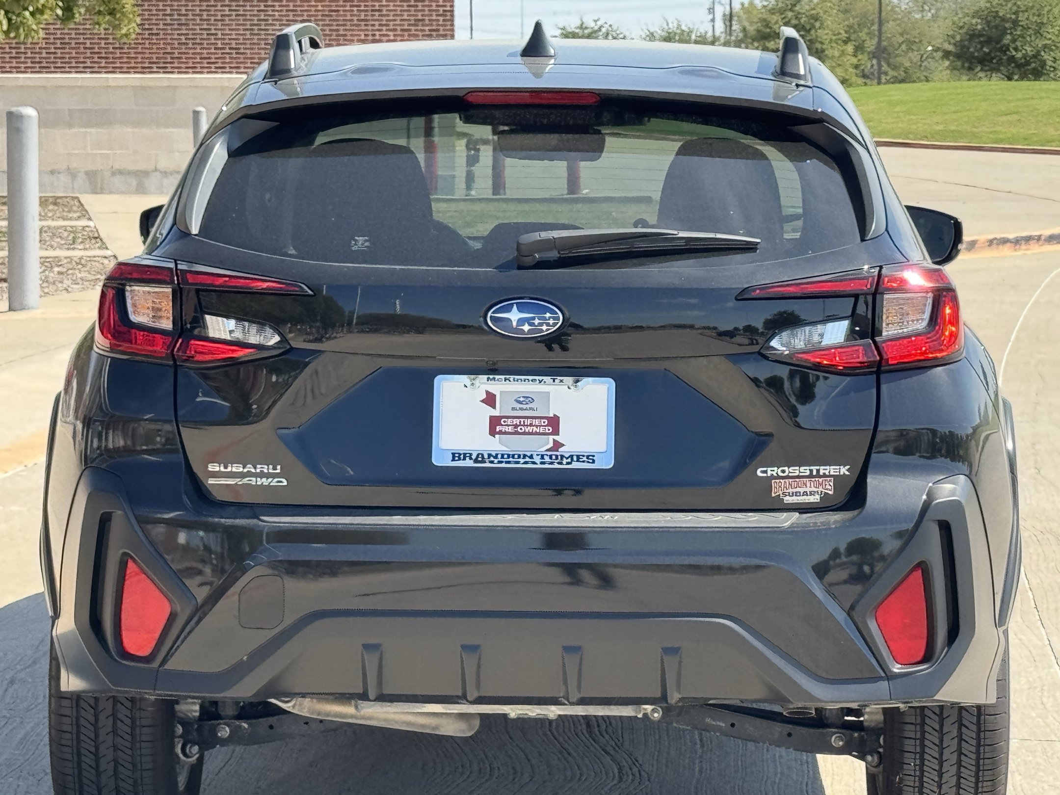 Used 2025 Subaru Crosstrek 2.5i Premium AWD/4WD image 6