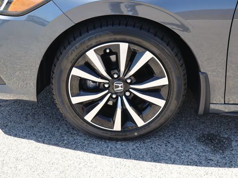 Used 2023 Honda Civic EX-L image 14