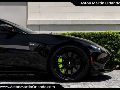 Used 2023 Aston Martin V8 Vantage Coupe RWD image 20