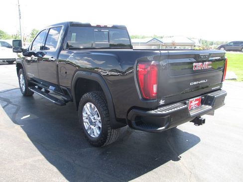 Used 2021 GMC Sierra 2500 Denali w/ Denali Ultimate Package AWD/4WD image 9