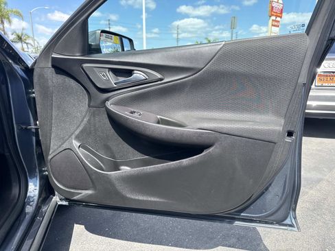 Used 2019 Chevrolet Malibu LT FWD image 29