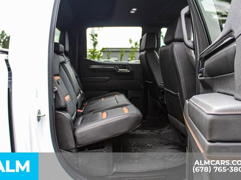 Used 2024 GMC Sierra 1500 AT4 w/ AT4 Preferred Package image 19