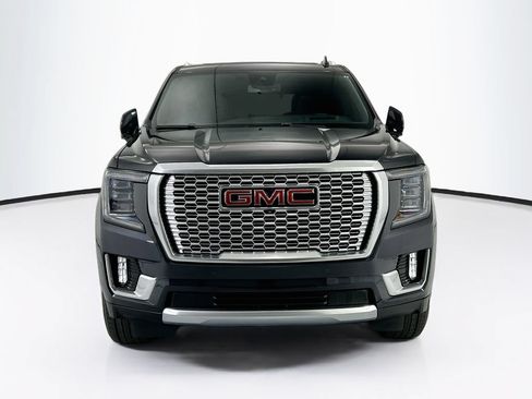 Used 2024 GMC Yukon Denali AWD/4WD image 2