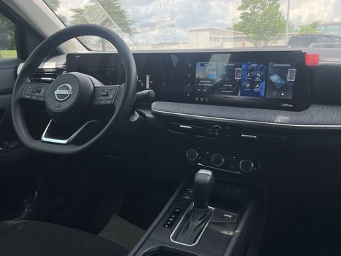 New 2026 Nissan Kicks S FWD image 3