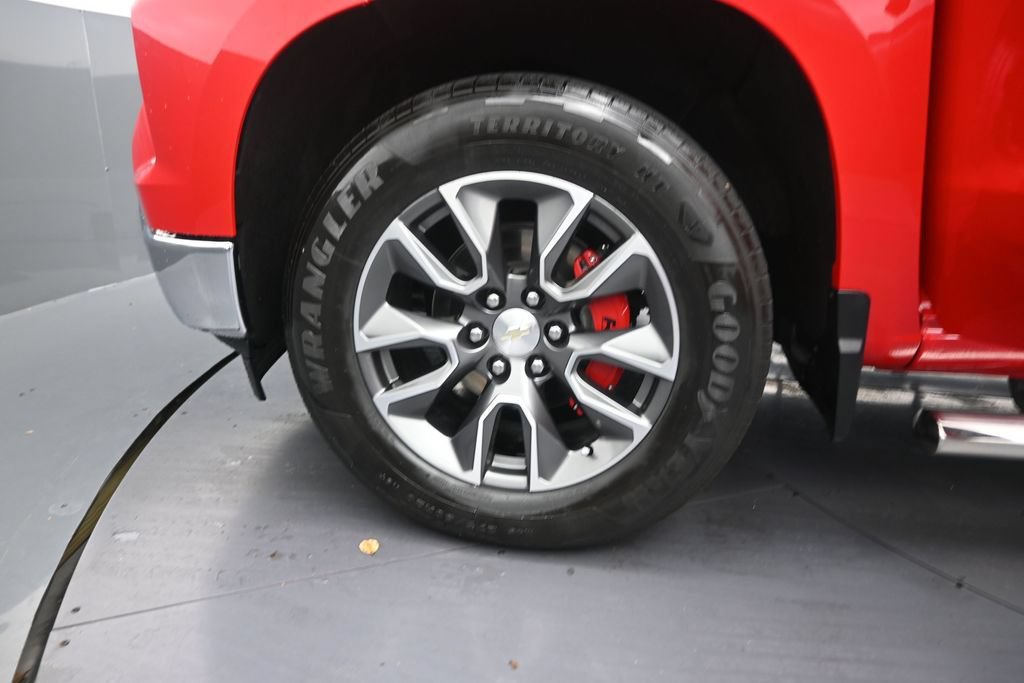 Used 2022 Chevrolet Silverado 1500 LT RWD image 12