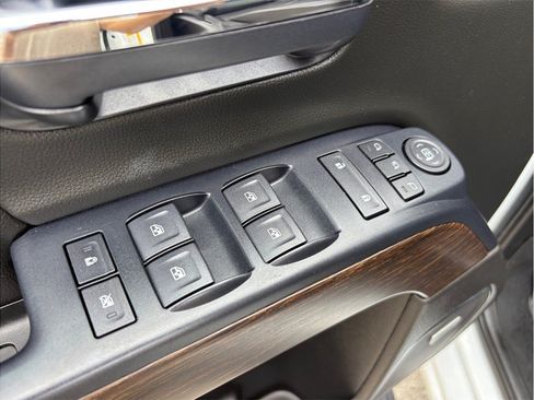 Used 2019 GMC Sierra 2500 Denali w/ Duramax Plus Package AWD/4WD image 24