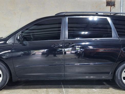 Used 2008 Toyota Sienna XLE image 8