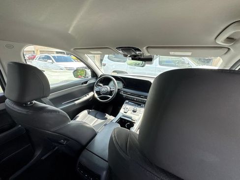 Used 2025 Hyundai Palisade SEL FWD image 16