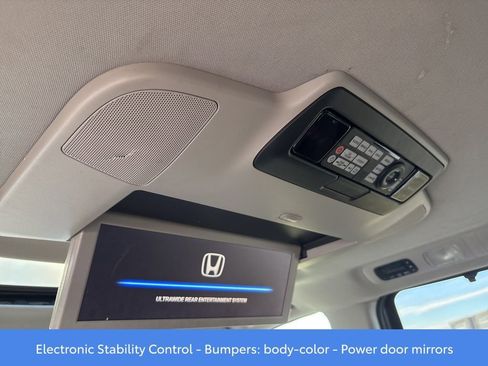 Used 2016 Honda Odyssey Touring Elite image 5