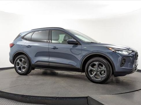 Used 2025 Ford Escape ST-Line Select image 9