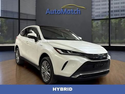 Used 2021 Toyota Venza Limited image 1