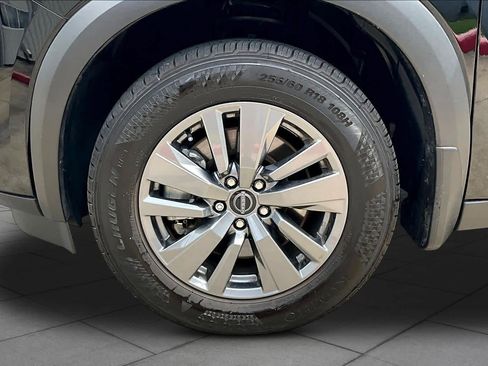 Used 2024 Nissan Pathfinder SV w/ Cargo Package image 10