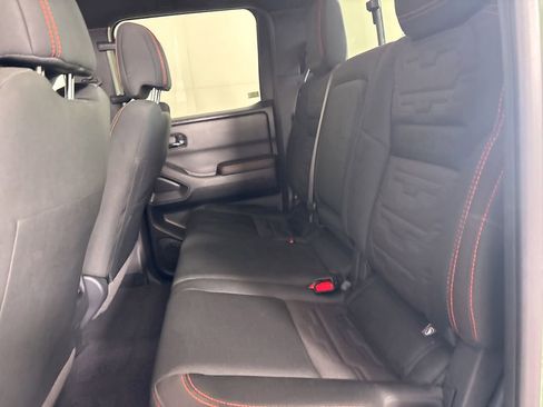 Used 2025 Nissan Frontier PRO-4X w/ Pro Convenience Package AWD/4WD image 19