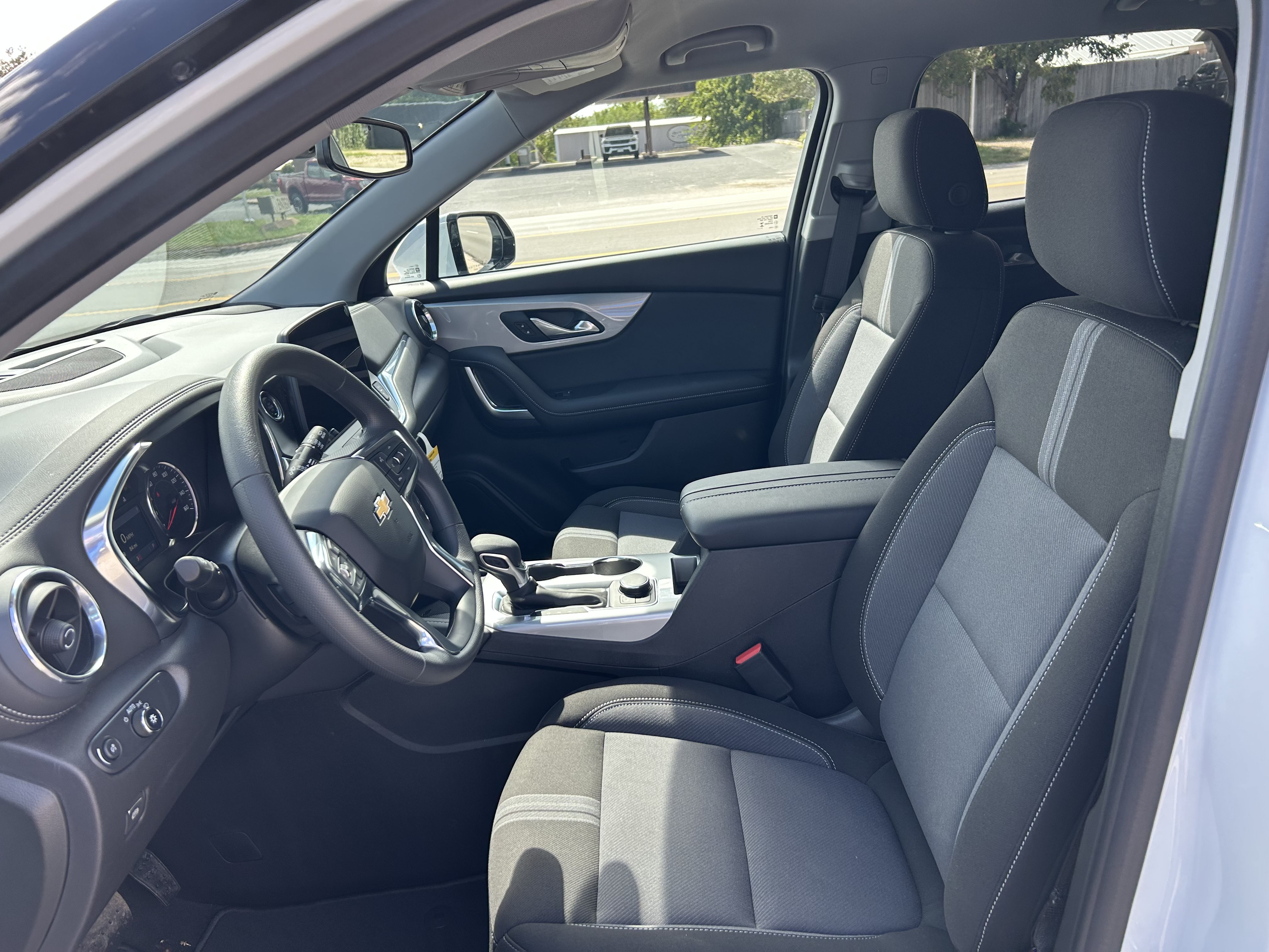 New 2026 Chevrolet Blazer LT w/ Convenience Package FWD image 14
