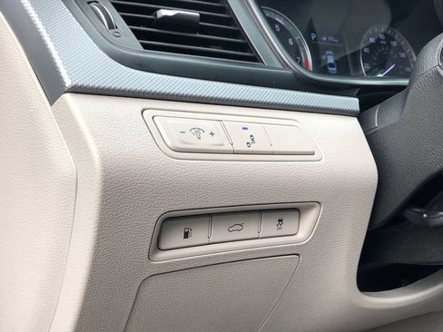 Used 2018 Hyundai Sonata SE FWD image 24