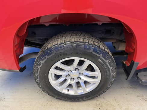 Used 2021 Chevrolet Silverado 1500 LT AWD/4WD image 8