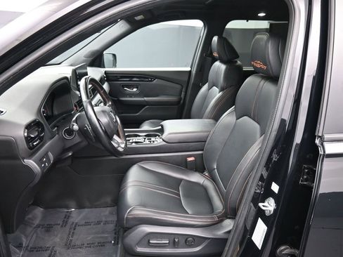Certified 2023 Honda Pilot TrailSport image 19