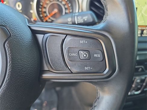 Used 2021 Jeep Gladiator Sport image 24