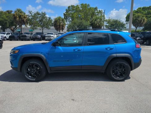 Used 2022 Jeep Cherokee Latitude AWD/4WD image 9