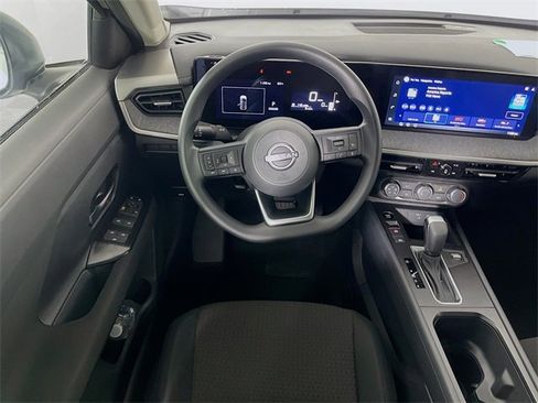 New 2026 Nissan Kicks S image 16