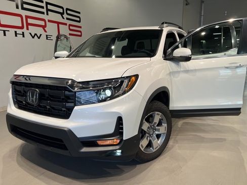 Used 2025 Honda Ridgeline RTL image 13