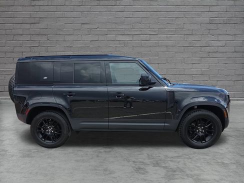 Used 2020 Land Rover Defender 110 S AWD/4WD image 9
