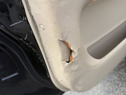 Used 2007 Toyota Land Cruiser image 30