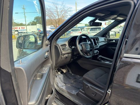 Used 2023 Dodge Durango SXT image 18