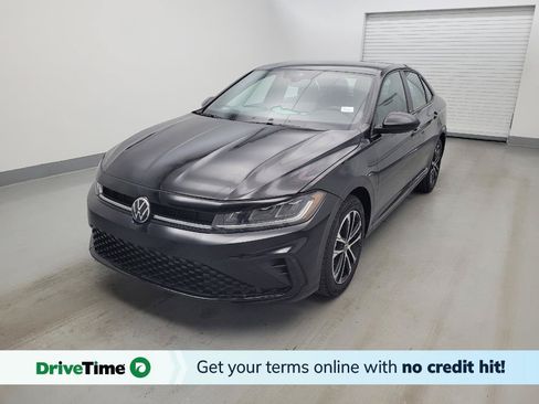 Used 2025 Volkswagen Jetta Sport FWD image 1