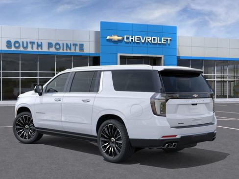 New 2026 Chevrolet Suburban High Country AWD/4WD image 3