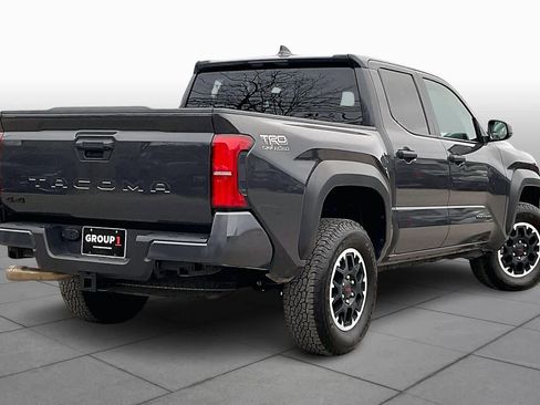 Used 2025 Toyota Tacoma TRD Off-Road image 13