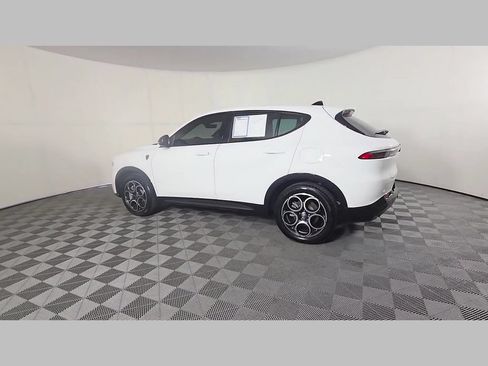 Used 2025 Alfa Romeo Tonale w/ Premium Package AWD/4WD image 45