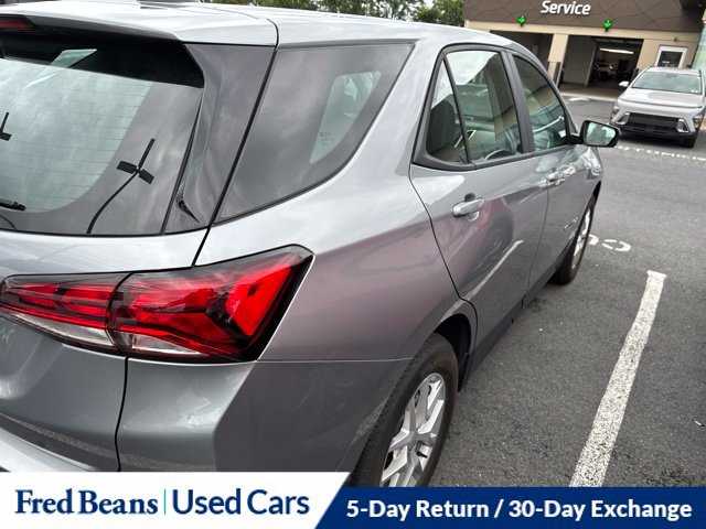 Used 2024 Chevrolet Equinox LS FWD image 12