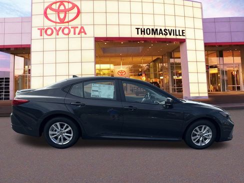 New 2025 Toyota Camry LE w/ Convenience Package image 4