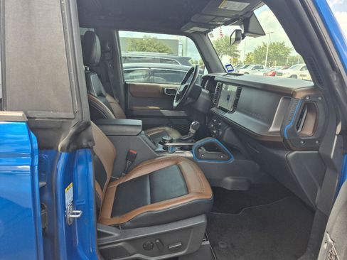Used 2023 Ford Bronco Outer Banks AWD/4WD image 9