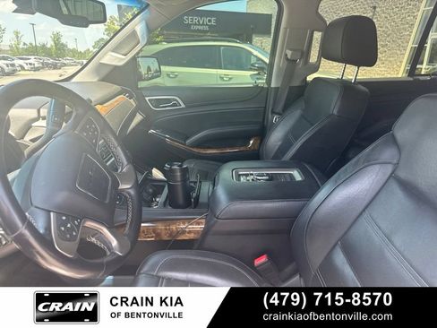 Used 2015 GMC Yukon Denali w/ Premium Package AWD/4WD image 16