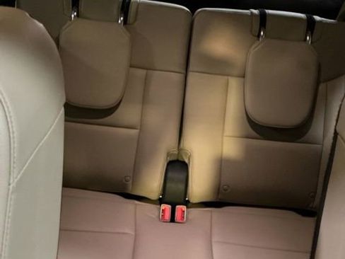 Used 2020 Ford Explorer XLT w/ Equipment Group 202A image 17