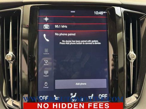 Used 2019 Volvo XC60 T5 Momentum w/ Multimedia Package image 24