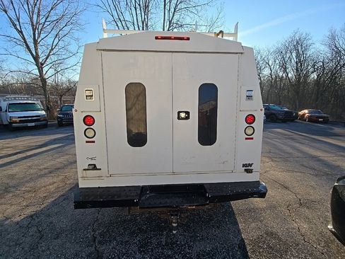 Used 2012 GMC Savana 3500 image 6