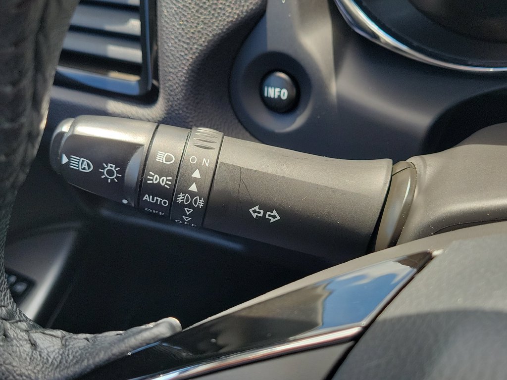 Used 2025 Mitsubishi Outlander Sport AWD image 11