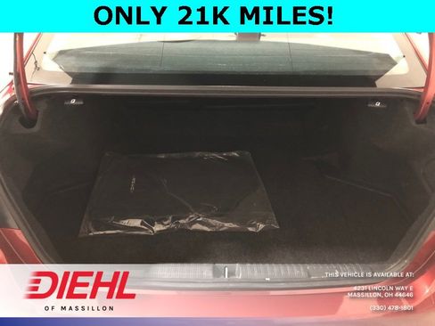 Used 2022 Subaru Legacy Limited w/ Popular Package #3 image 8