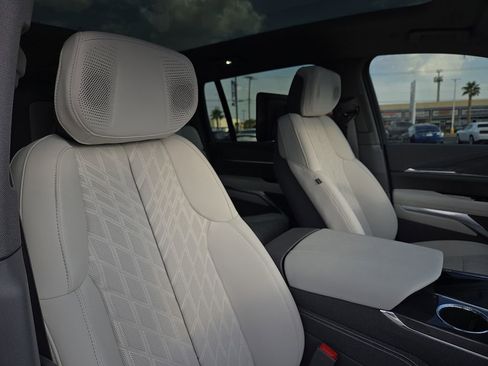 New 2026 Cadillac Escalade IQ Luxury 1 w/ LPO, Floor Liner Package image 11