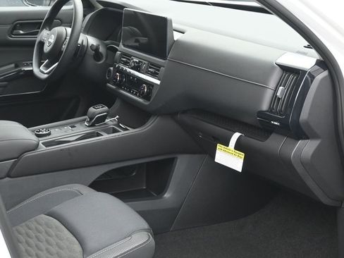 New 2026 Nissan Pathfinder S AWD/4WD image 6