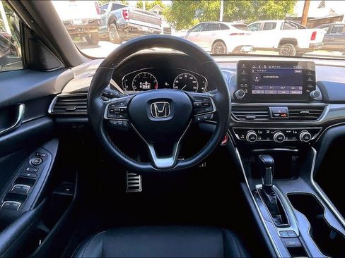Used 2022 Honda Accord Sport image 4