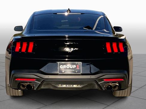 Used 2024 Ford Mustang Premium image 4