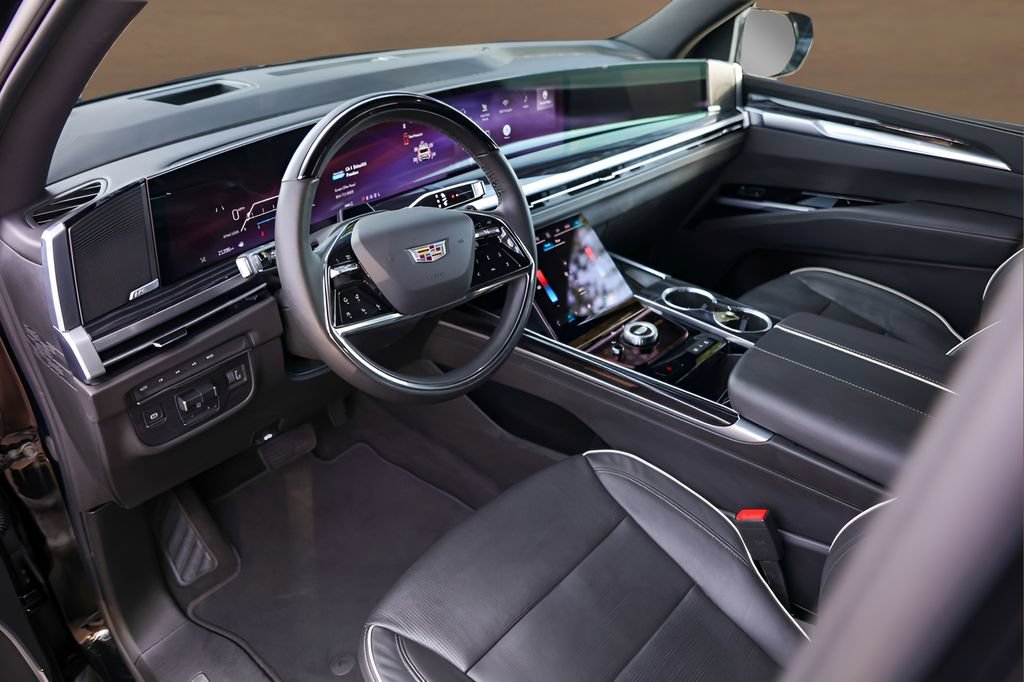 Certified 2025 Cadillac Escalade Sport w/ LPO, ONYX Package AWD/4WD image 9