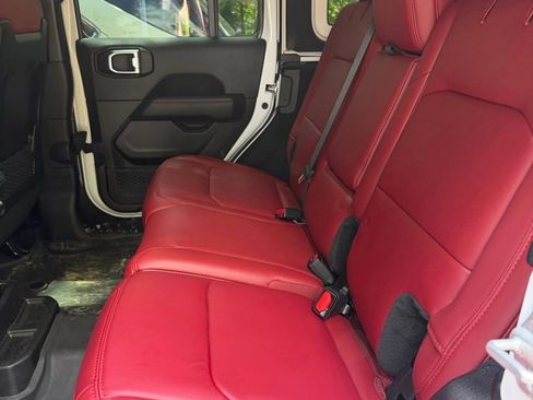 Used 2024 Jeep Wrangler Unlimited Rubicon 392 AWD/4WD image 1