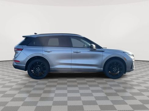 Used 2023 Lincoln Corsair Reserve w/ Equipment Group 201A image 9